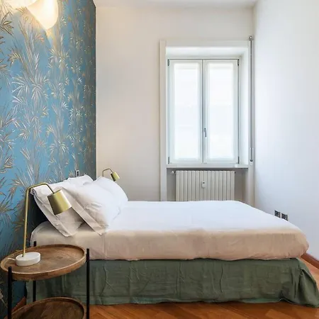 Colored And Spacious Flat Close To Navigli By Easylife Milano
