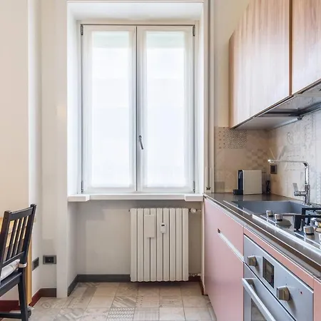 Apartament Colored And Spacious Flat Close To Navigli By Easylife
