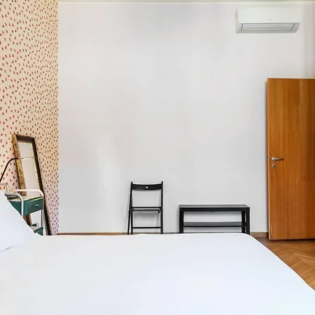 Apartament Colored And Spacious Flat Close To Navigli By Easylife *